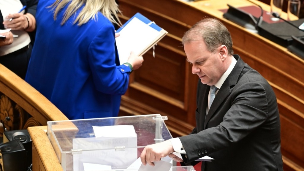 PROANAKRITIKI_VOULI