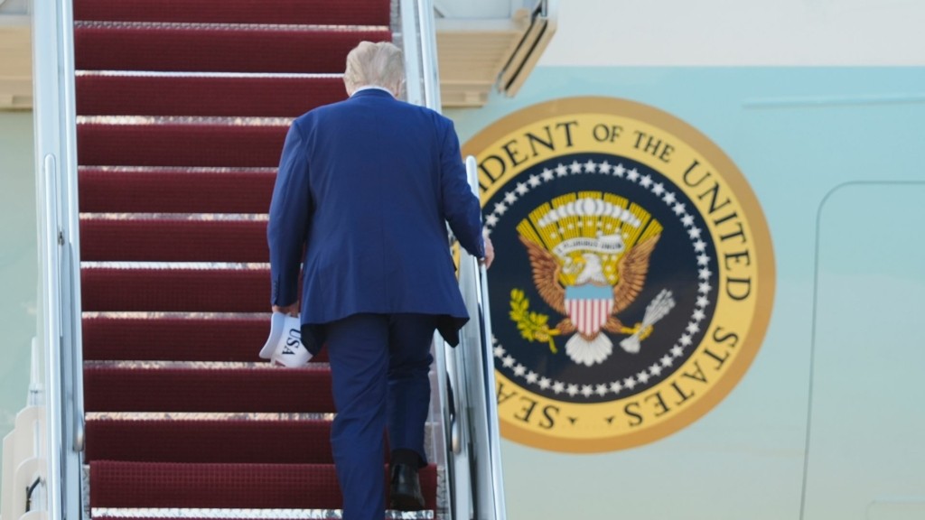 trump air force one 44- new