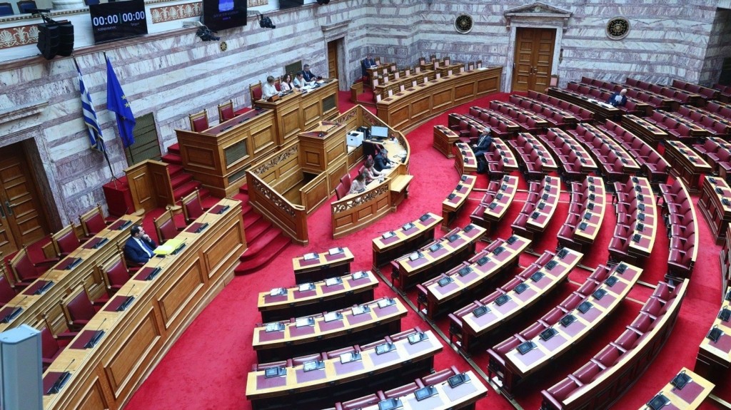 vouli_2306_1460-820_new