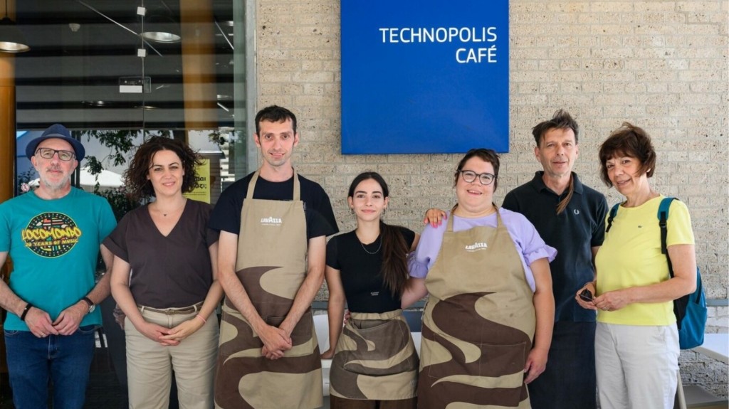 ergasiaki-symperilipsi-technopoli-nevronas (3)_photo Studio Kominis