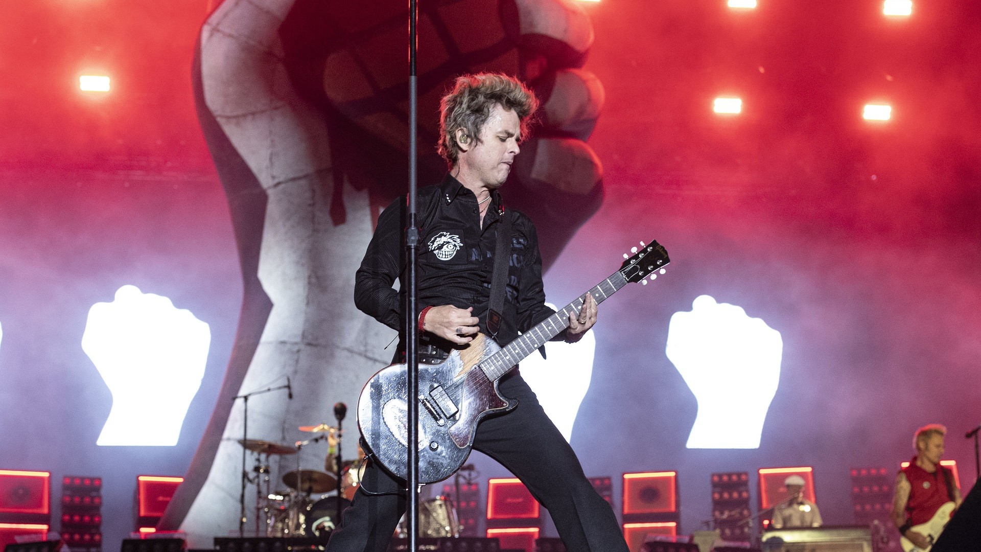 Green Day: Η πανκ ροκ μπάντα γνώρισε την αποθέωση στο ΟΑΚΑ