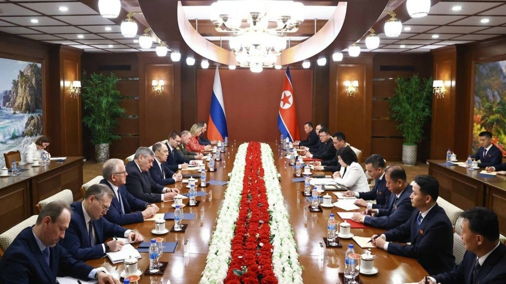 lavrov-symvoulio-russia-voreia-korea