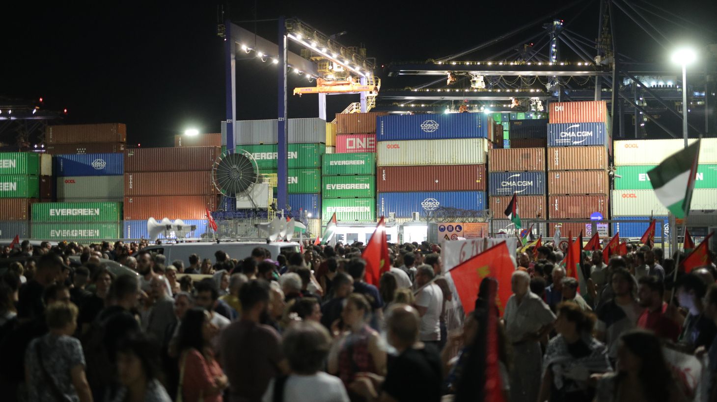 Pirej: Pristaniški delavci in organizacije preprečili prevoz vojaške opreme v Izrael