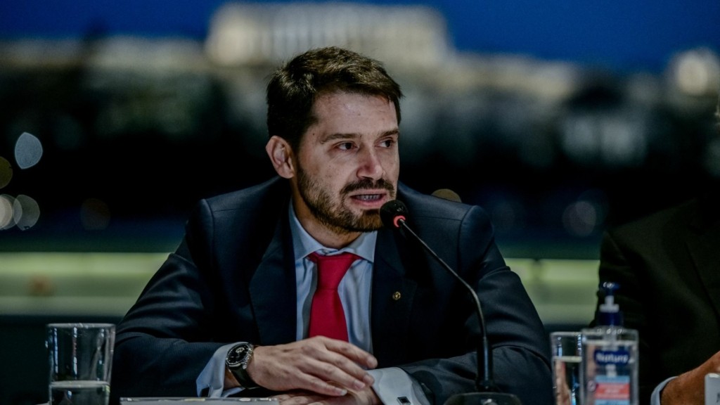 mpaginetas-45