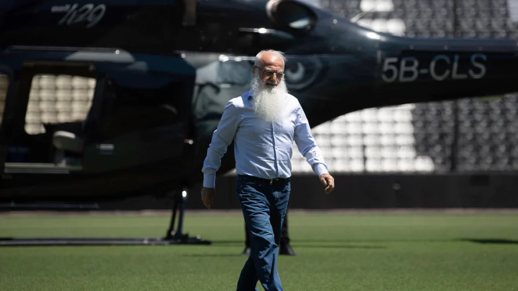 xrwma-savvidis-1
