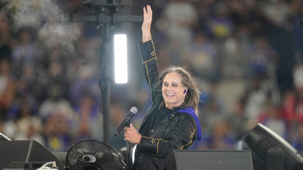 OzzyOsbourne_ap_stage