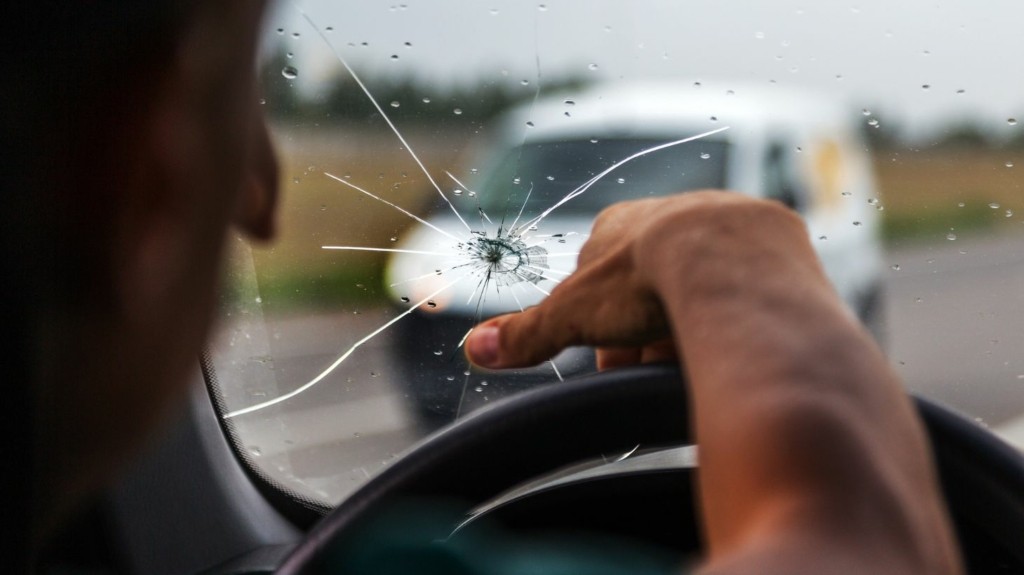 broken_windshield_new