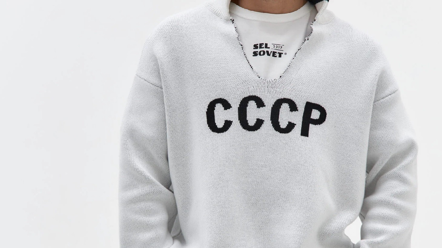 Lavrov s puloverjem "SZ" povzročil val navdušenja in povpraševanja v Rusiji