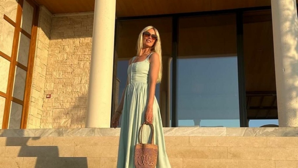 claudia_shiffer+greece