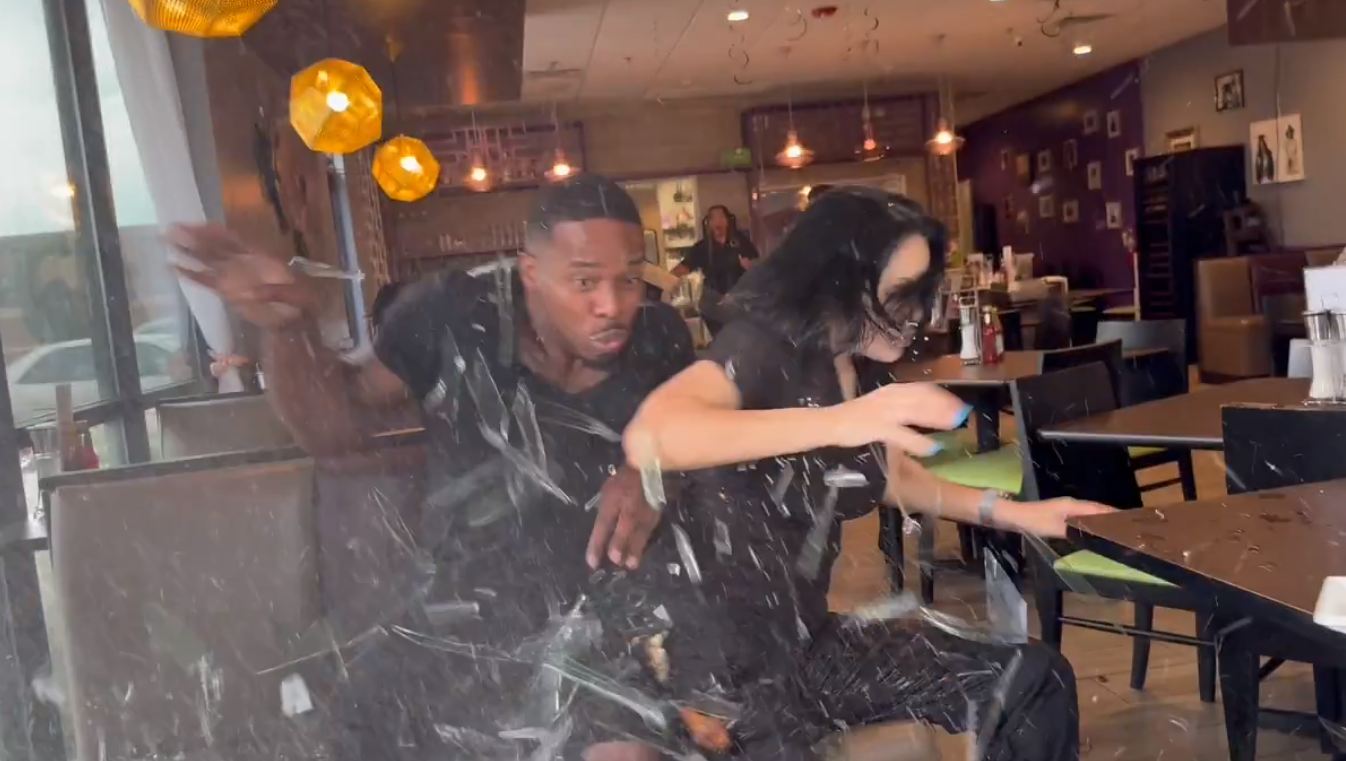 V ZDA so SUV zadel vplivneže na hrano med snemanjem kritike restavracije