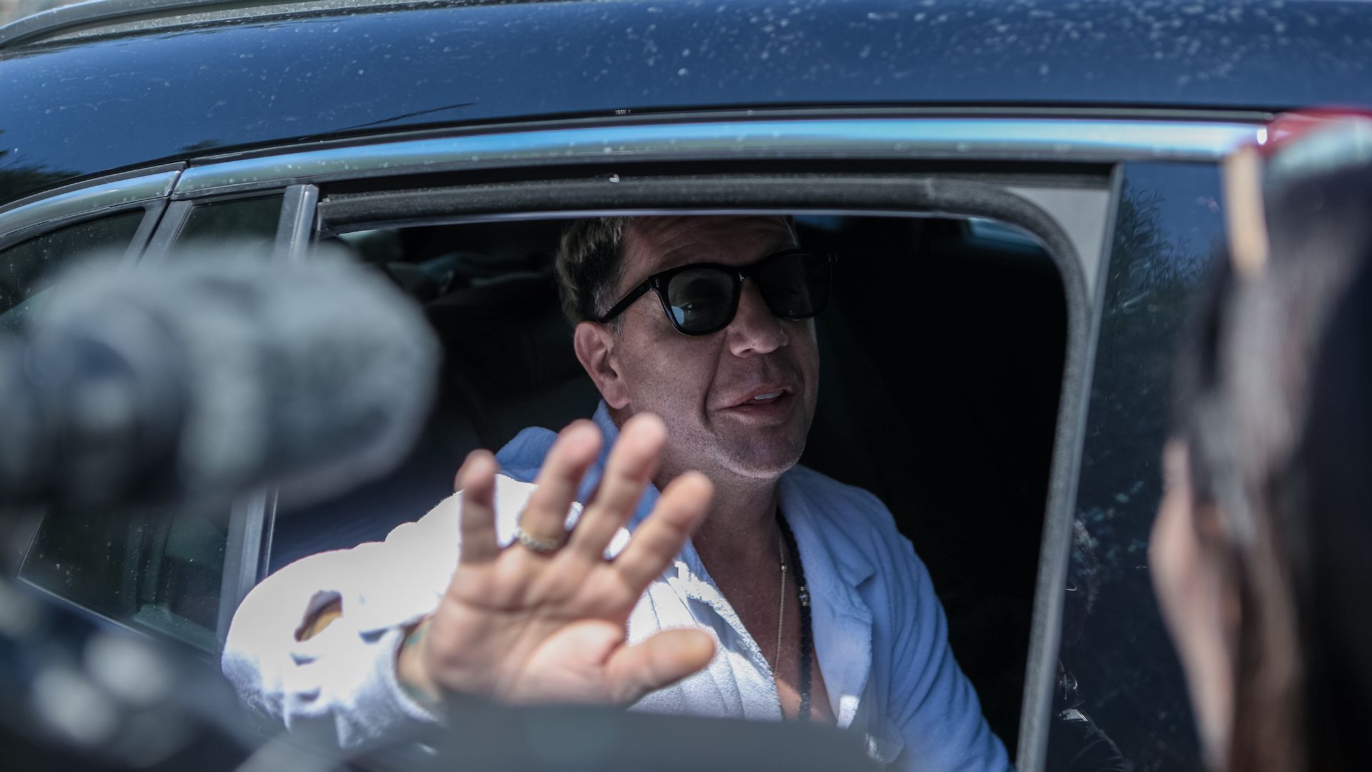 Grški pevec Giorgos Mazonakis zapustil psihiatrično bolnišnico Dromokaiti