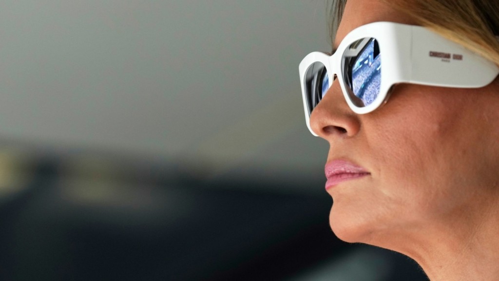 melania new