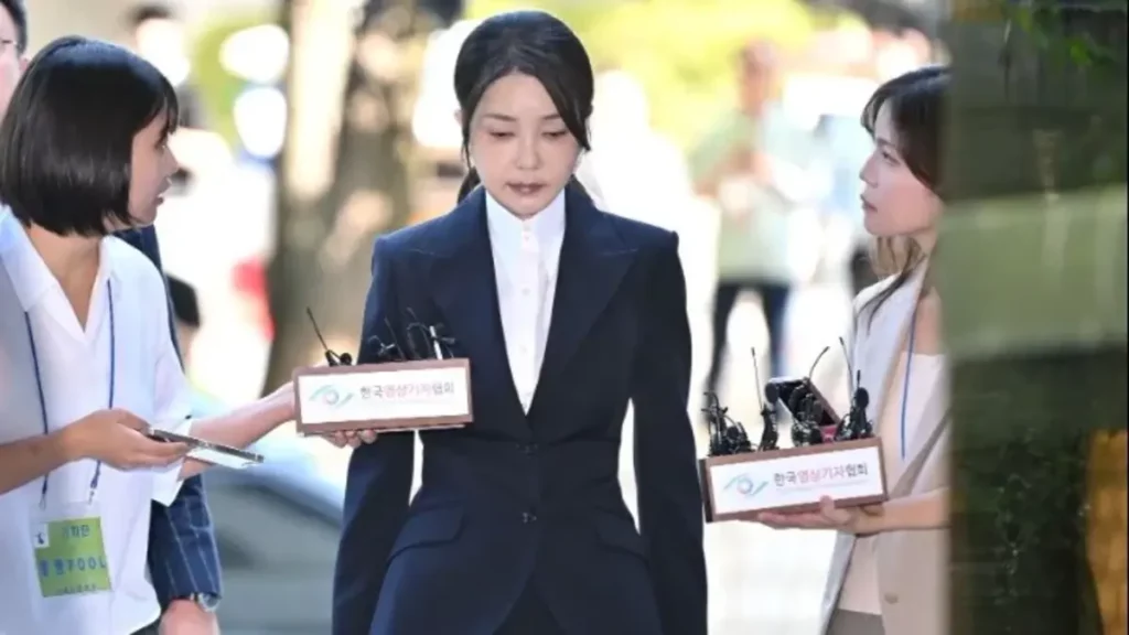 proti kyria notia korea (1)