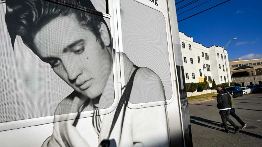 elvis presley 11- new
