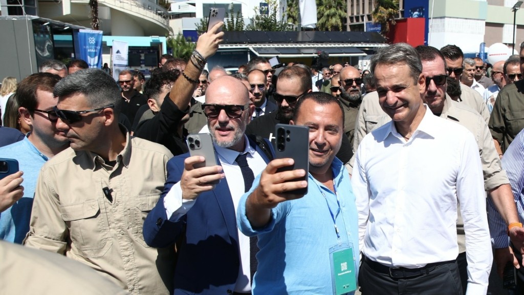 mitsotakis_kosmos_new_123