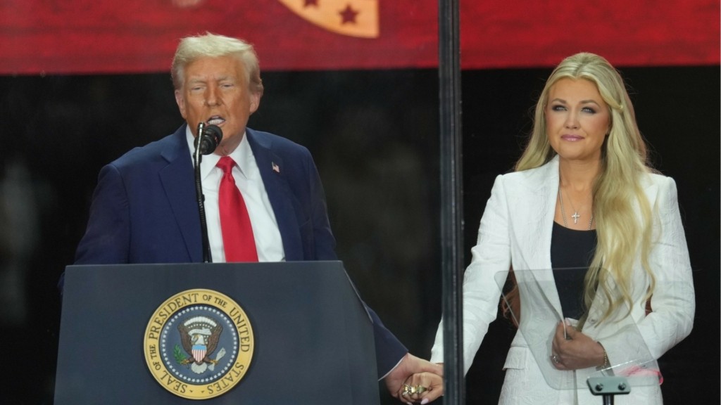 trump erika kirk