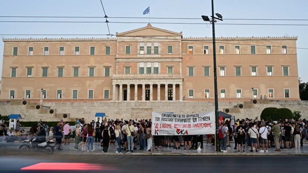 vouli tempi routsi