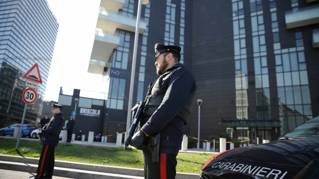 carabinieri milano 77- new