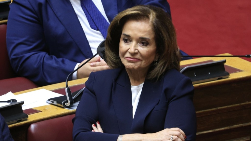 dora-bakogianni