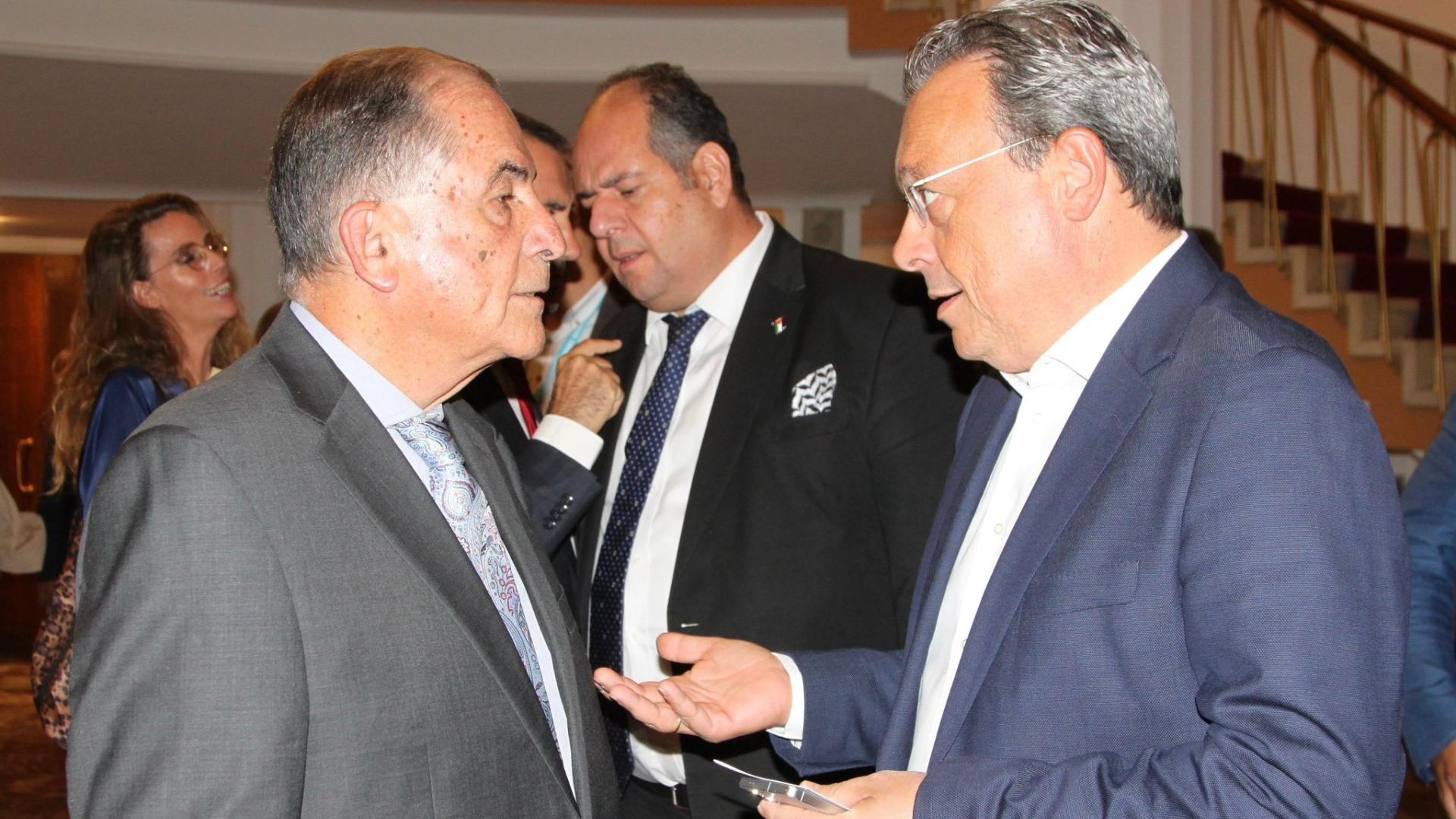 SYRIZA zahteva varno pot za flotiljo v Gazo, Gideon Levy pa prejel nagrado za demokracijo v Atenah