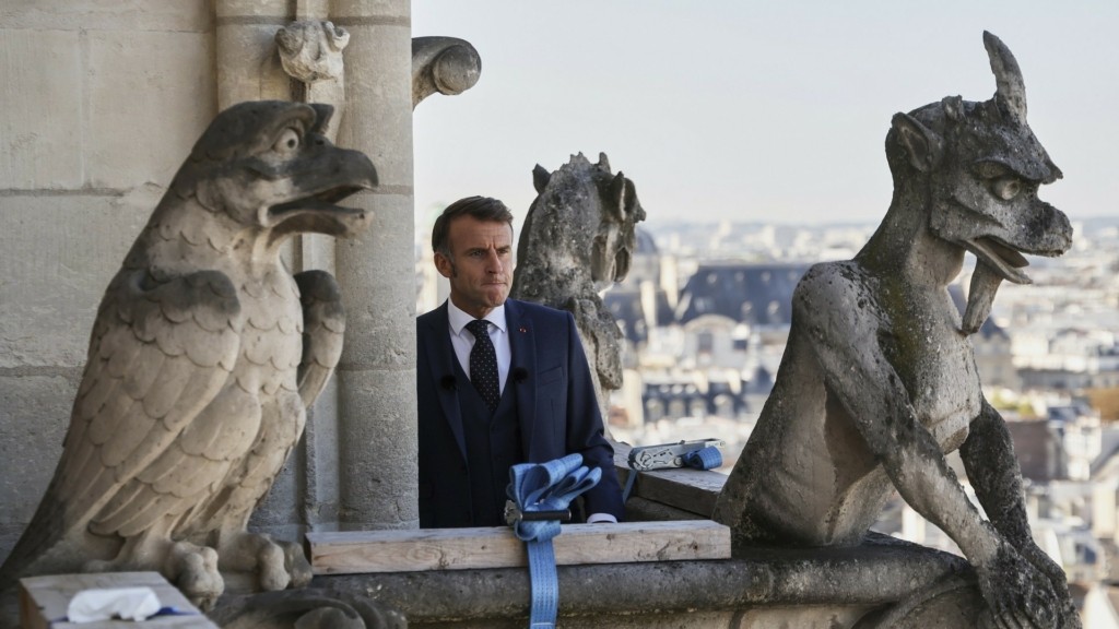 macron-panagia-parision