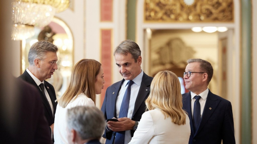 mitsotakis-eu-summit-544