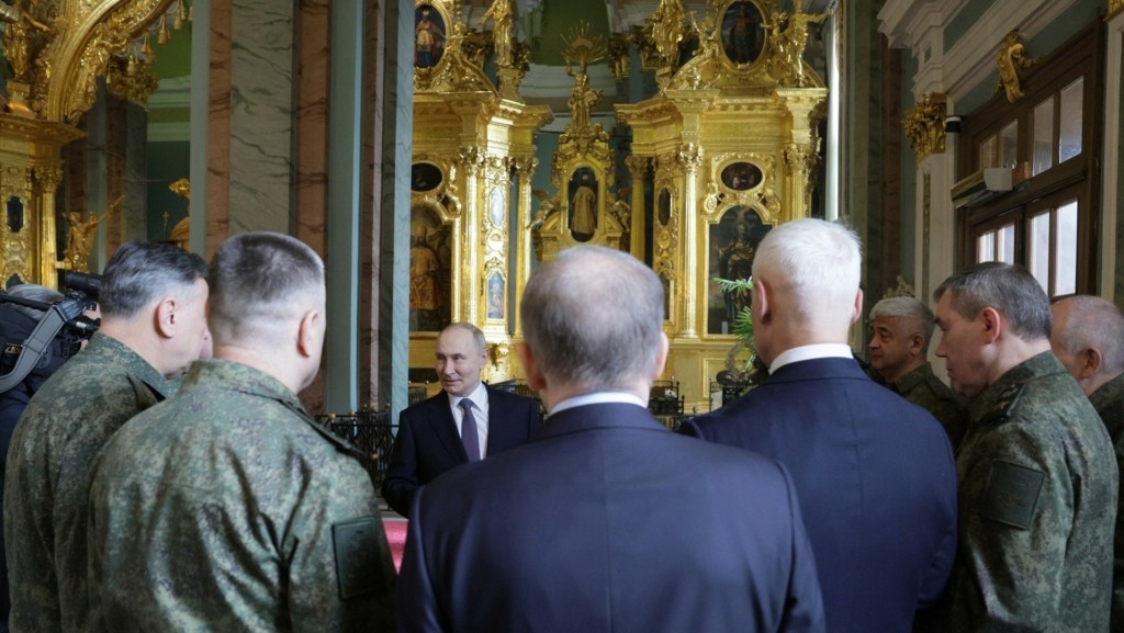 putin-naos-stratigoi