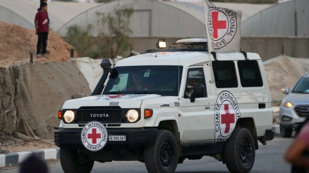 red cross gaza
