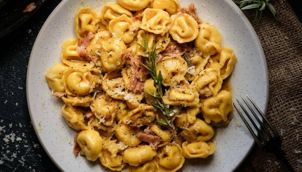 tortellini-rosmarin-smor-pancetta