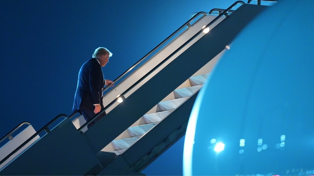 trump-air-force-2323