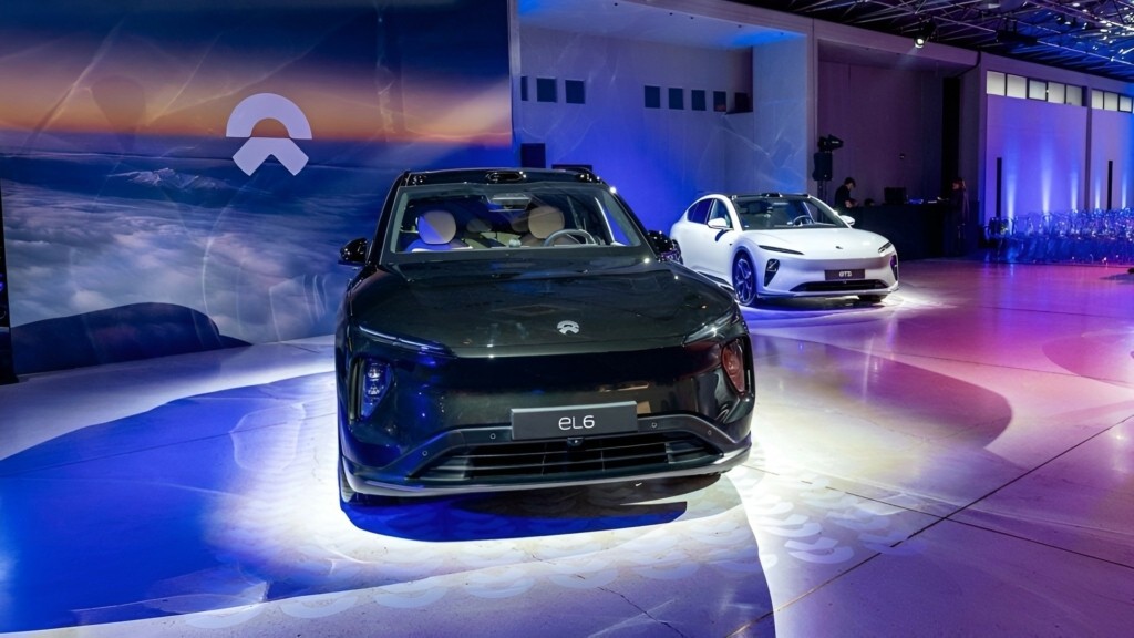 EL6-ET5-IN-THE-BACK-NIO-PRESS-EVENT-1024×683 (1)