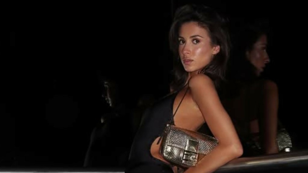 angelina-censori-new