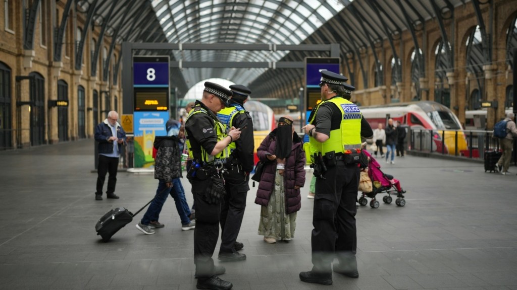 britain-train-stabbings