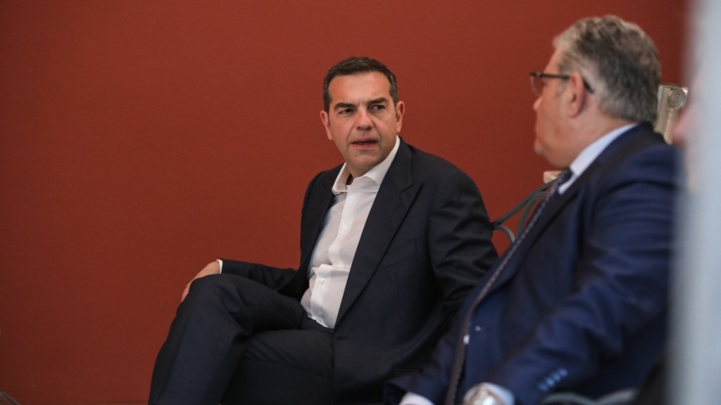 koutsoumpas tsipras 44- new