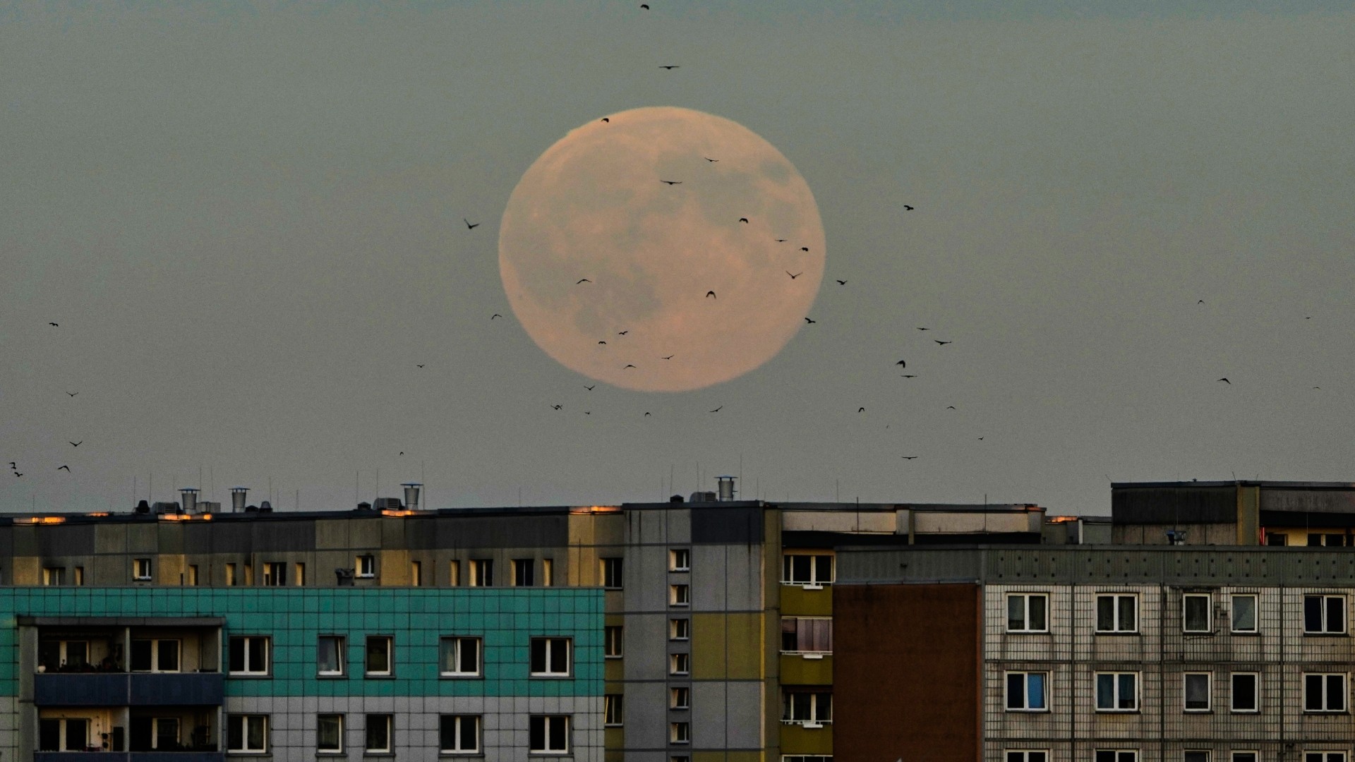 Novembrska polna luna očarala Grčijo in svet