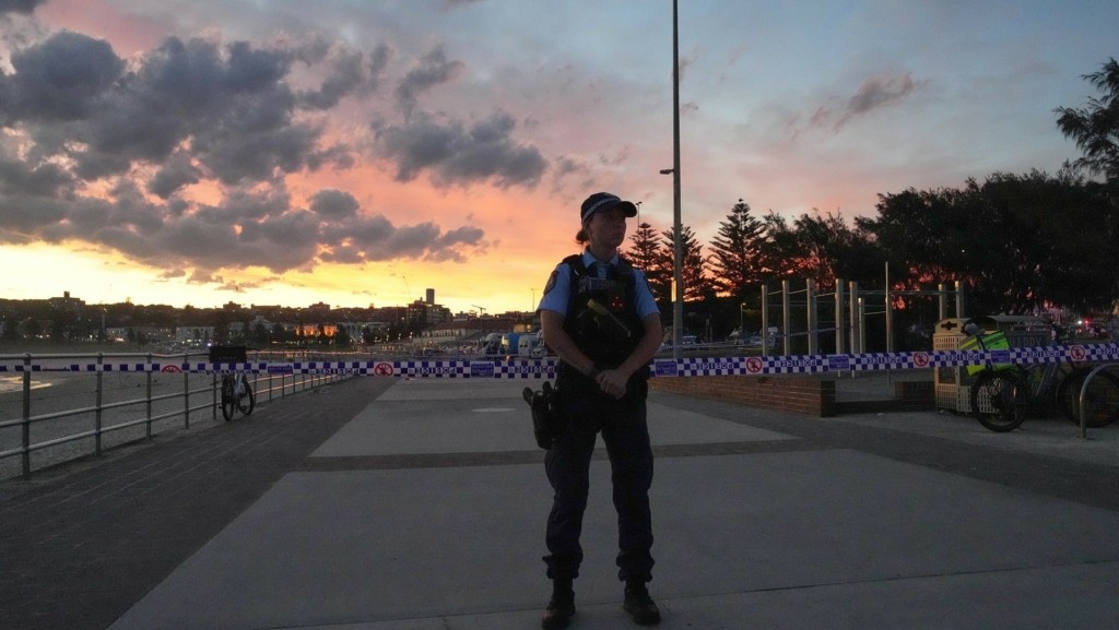 astynomikos-australia-paralia