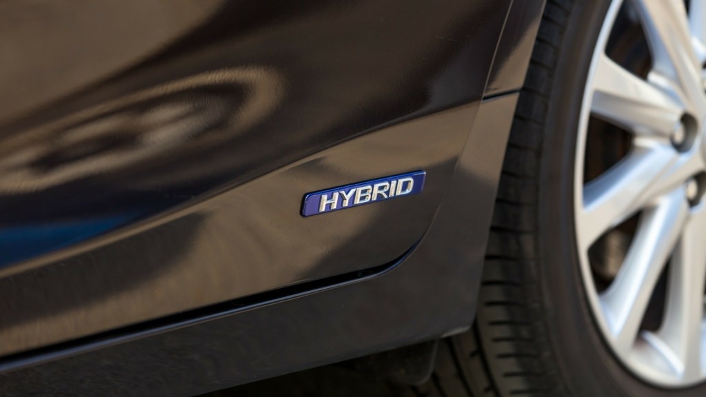 hybrid-car_1212_1920-1080_new