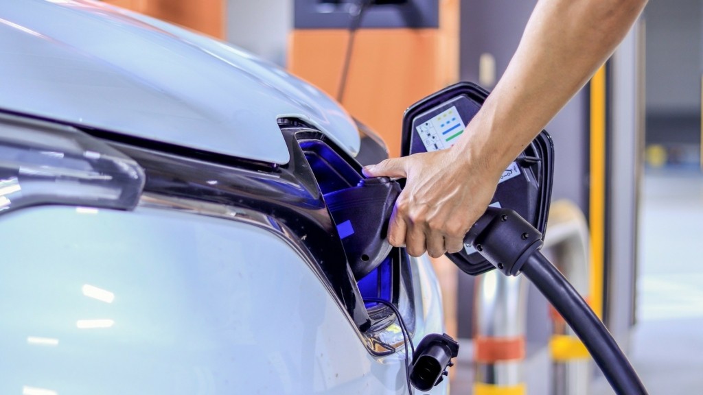 ilektriko-aftokinito_fortisi_0412_1920-1080_new