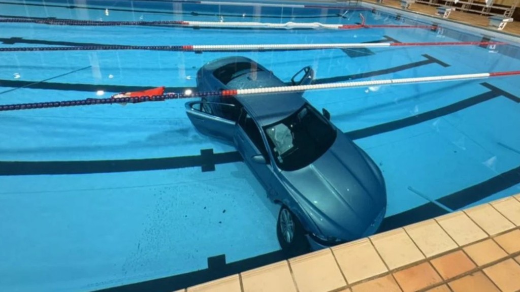 masalia_aytokinito_pisina