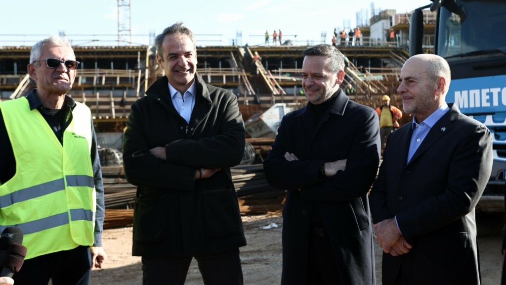 mitsotakis-gipedo-pao