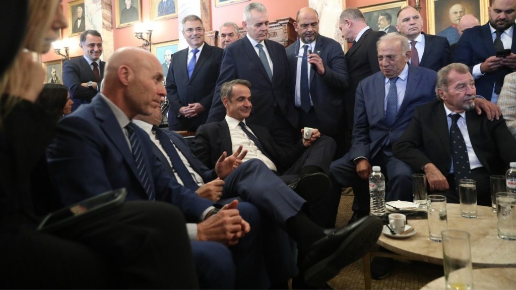 mitsotakis_vouleutes_new