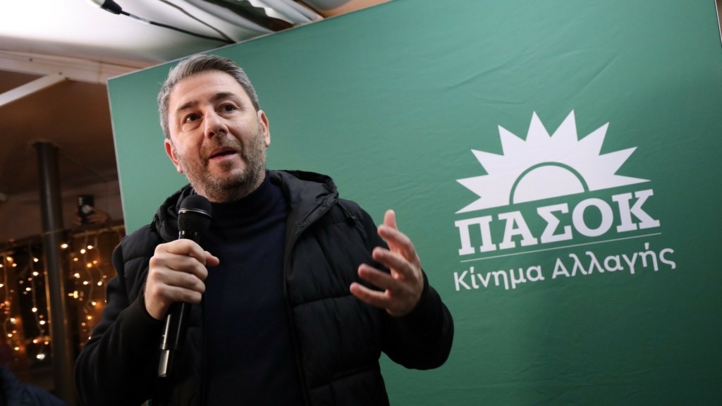 androulakis-pasok-mikrofono