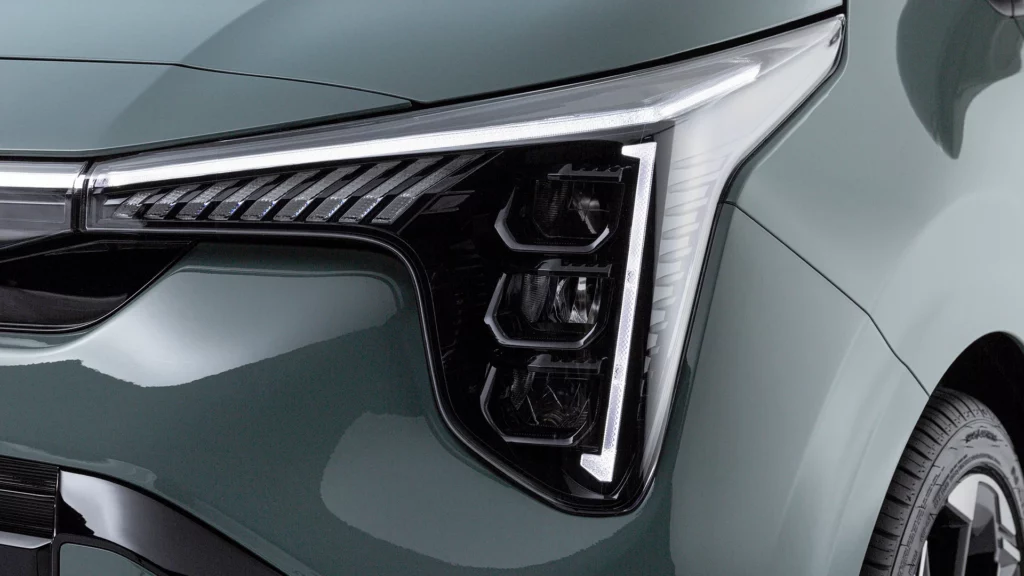 kia-picanto-my23-ice-gt-line-city-scape-green-static-digital-1920×1080-5