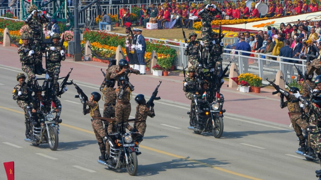 india stratiotiki parelasi 88- new