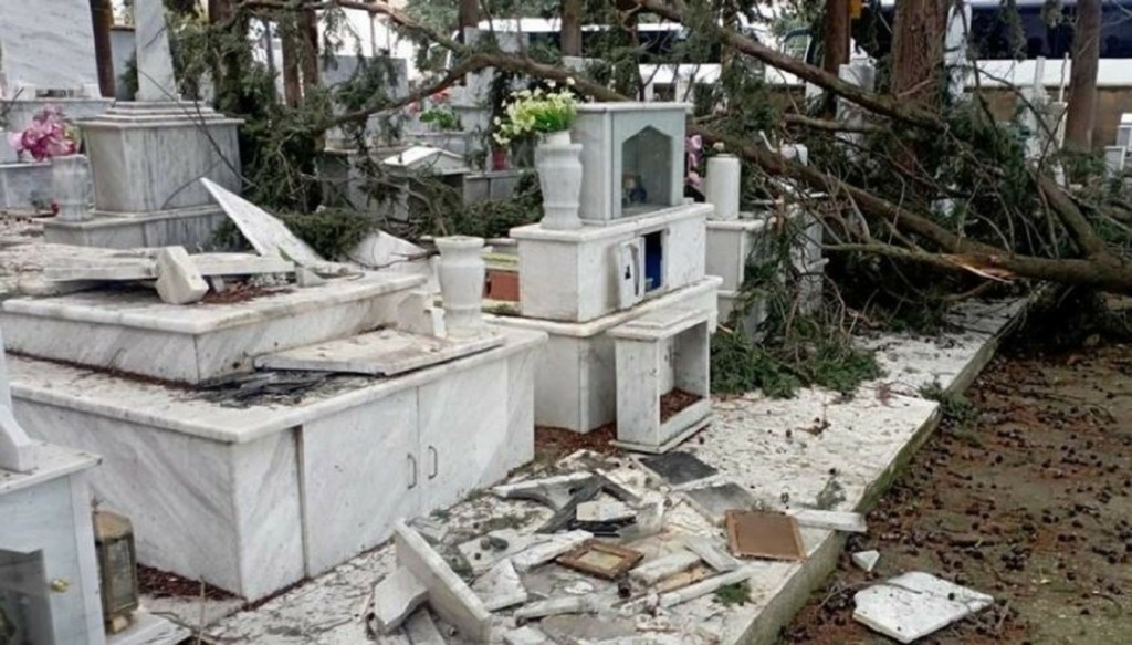 nekrotafeio-dentro-alexandroupoli