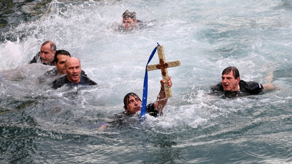 theofania_peiraias_stavros