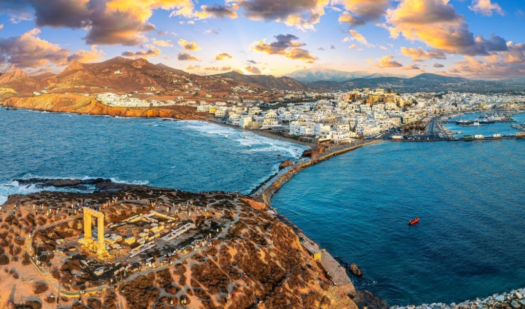NAXOS_ISLAND_SHUTTERSTOCK