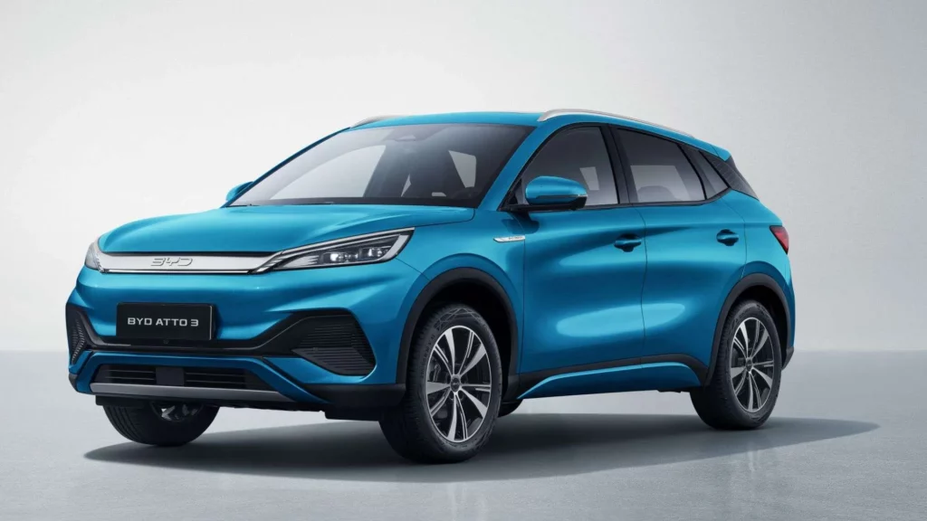 19、ATTO3-2025_LHD_Blue_download_Left-Front-45°_JPG-5000px