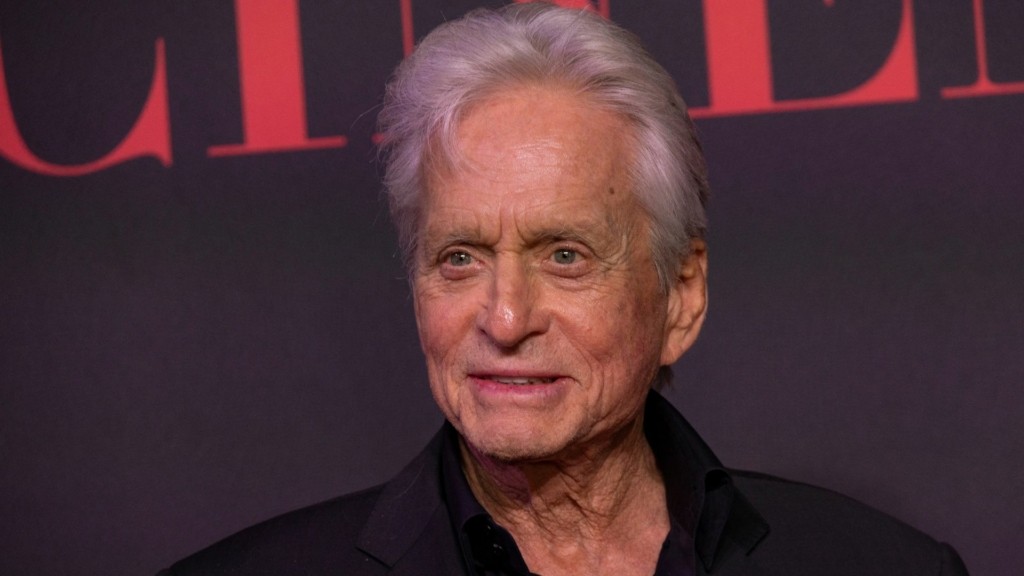 mickael douglas 77- new