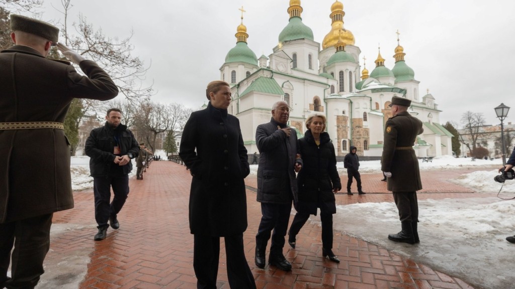 ursula kosta kievo 88- new